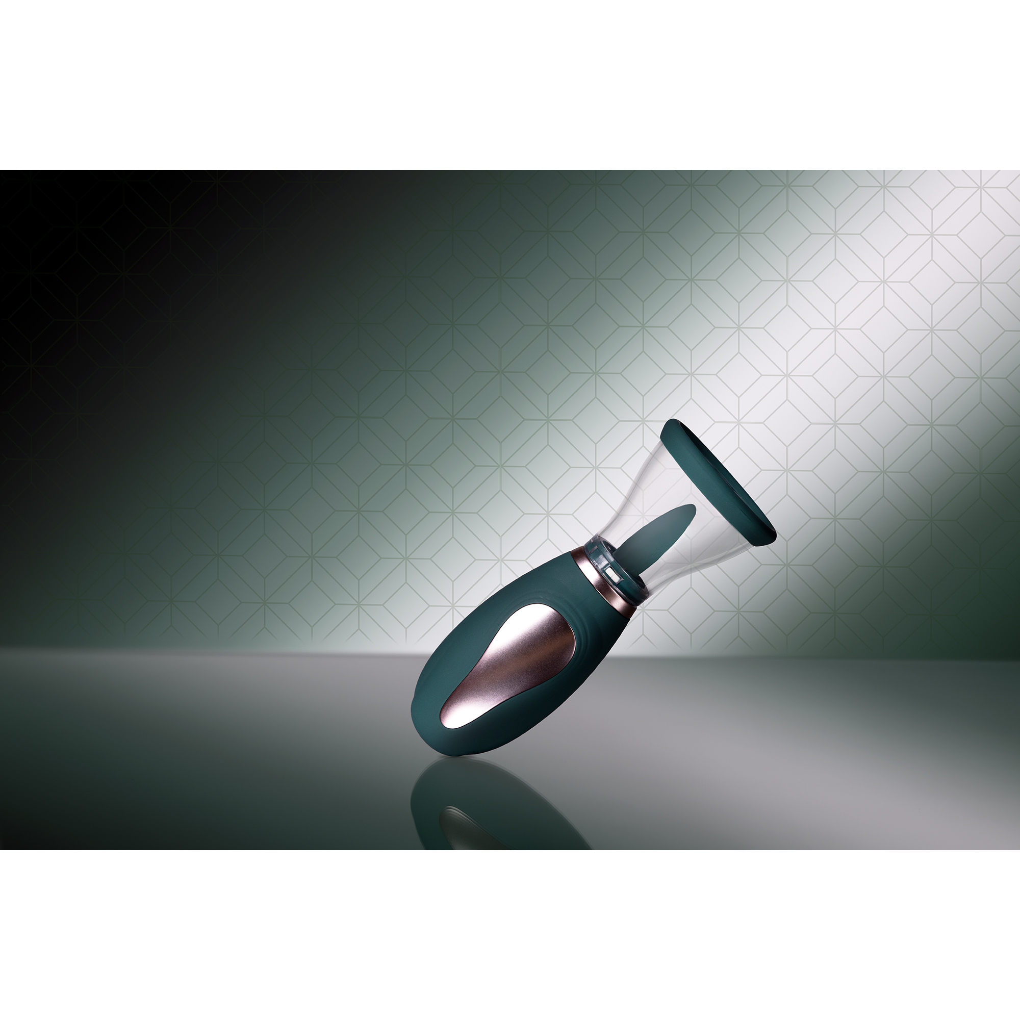 Enhance - Oplaadbare Vulva- en Borstpomp - Bosgroen - Afbeelding 7